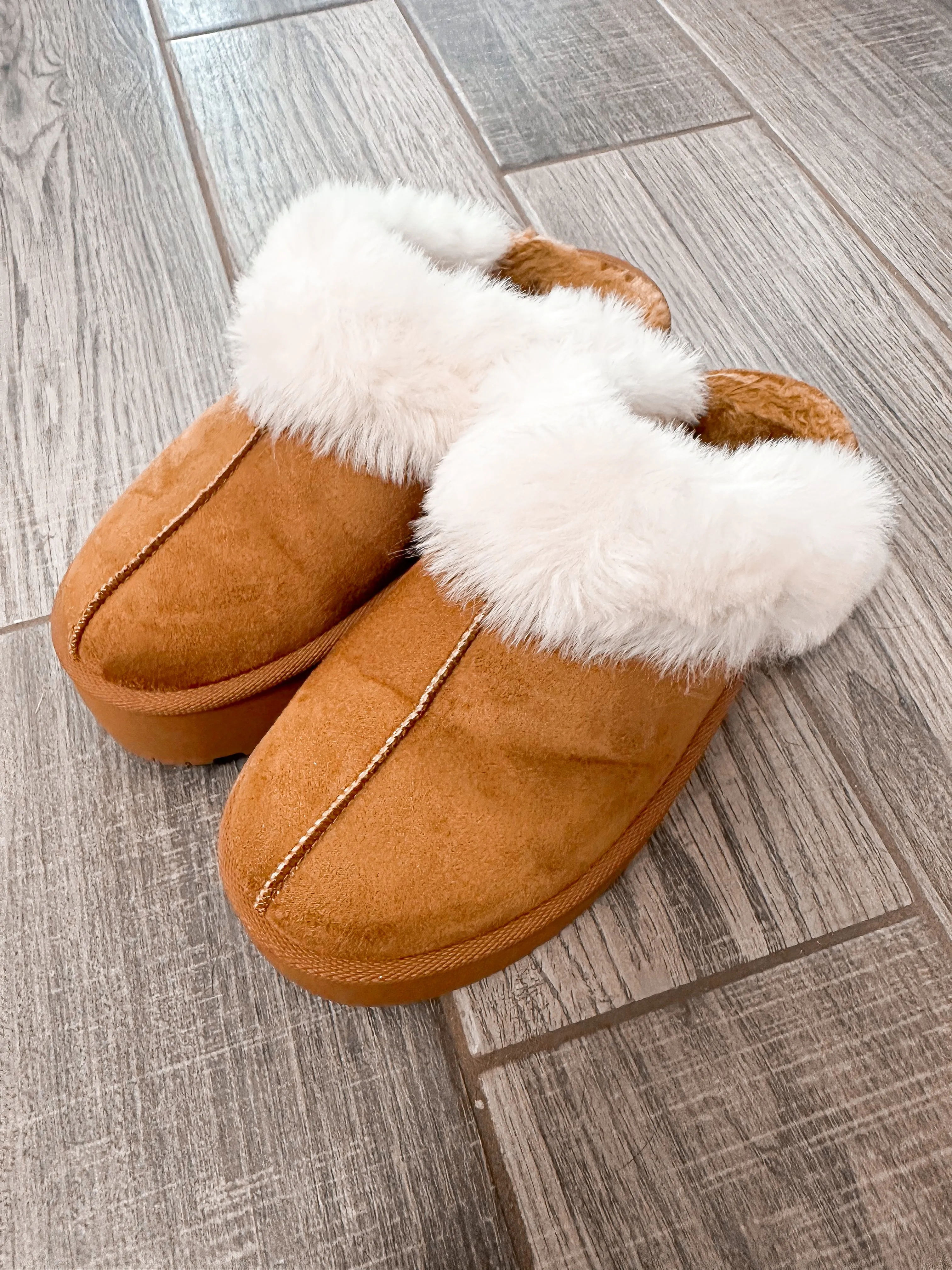 Dream Walker Fur Trim Snow Bootie Slippers in Tan