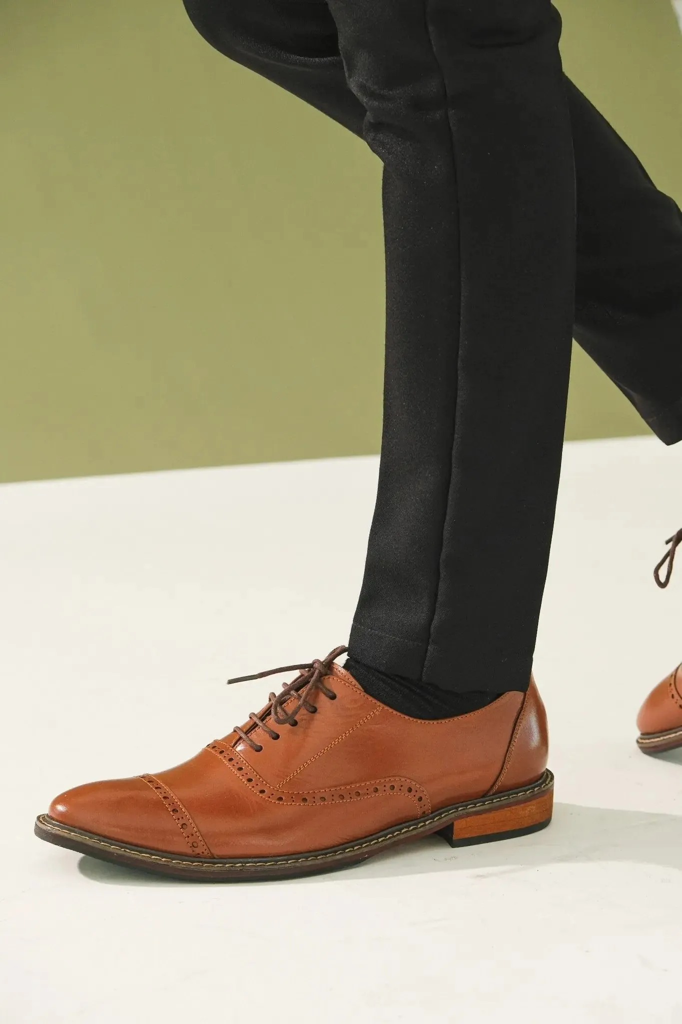 FELIX Cap Toe Holes Oxford - Tan